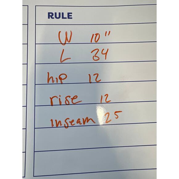 Lululemon size 2 Cargo SHR Hiking Tight 25"
DESIGNED  HIKING NWT - Picture 5 of 5